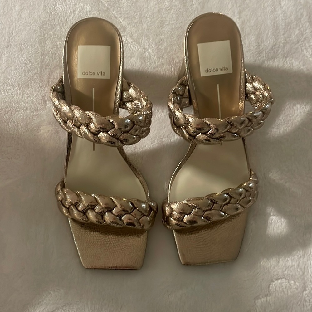 NWOT Dolce Vita braided heeled sandals